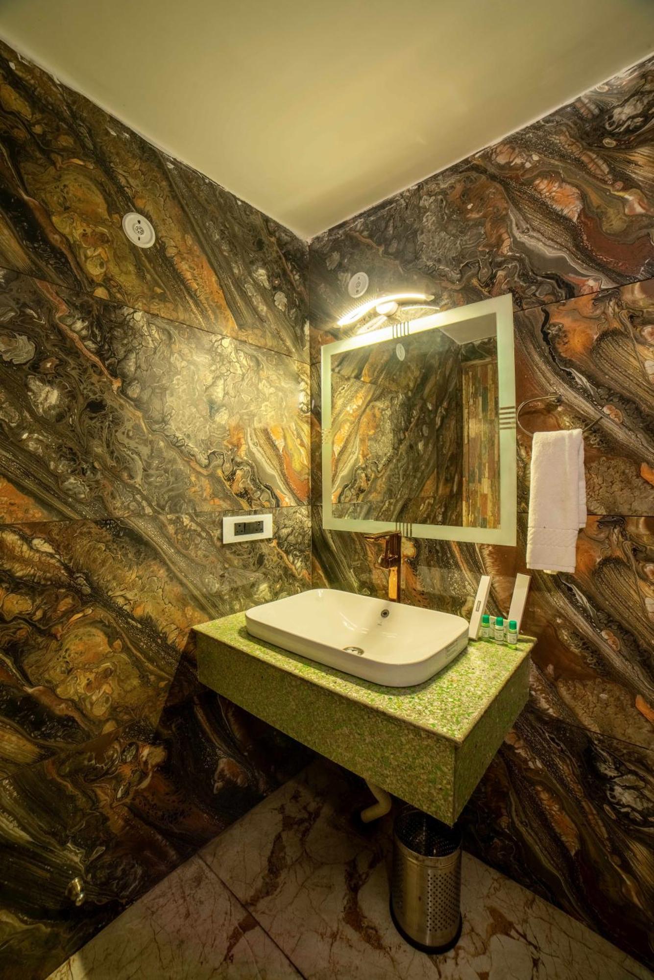 Mudras Grove Resort, Nainital Exteriér fotografie